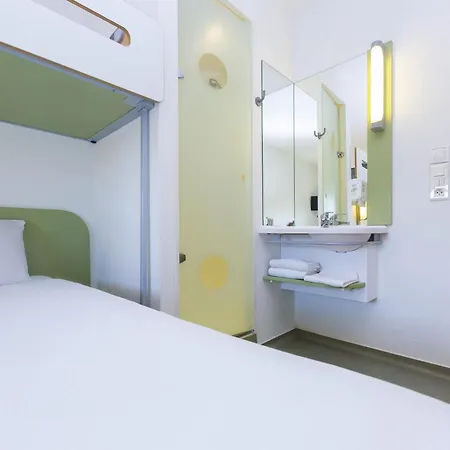 Ibis Budget Lyon Est Otel