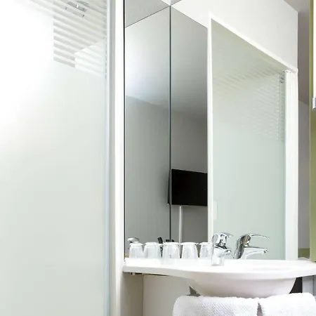 Ibis Budget Lyon Est Hotel