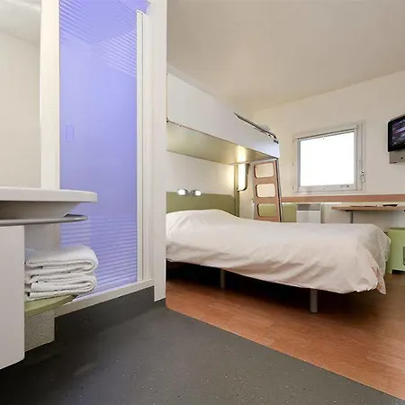 Ibis Budget Lyon Est Otel 2*